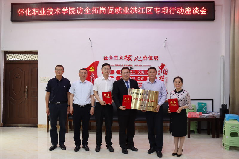 1654250975956079030.jpg IMG_4083.jpg