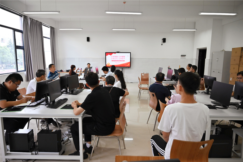 1687136730085055906.jpg 5、支部书记上主题教育专题党课.jpg